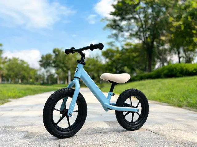 Toddler balance bike